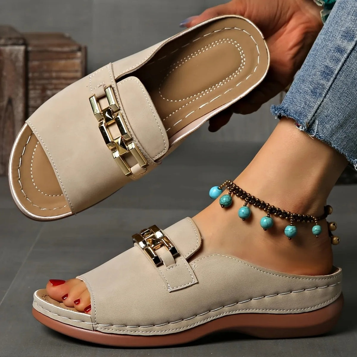 ✅Women's Golden Buckle Orthopedic Slip-On Sandals